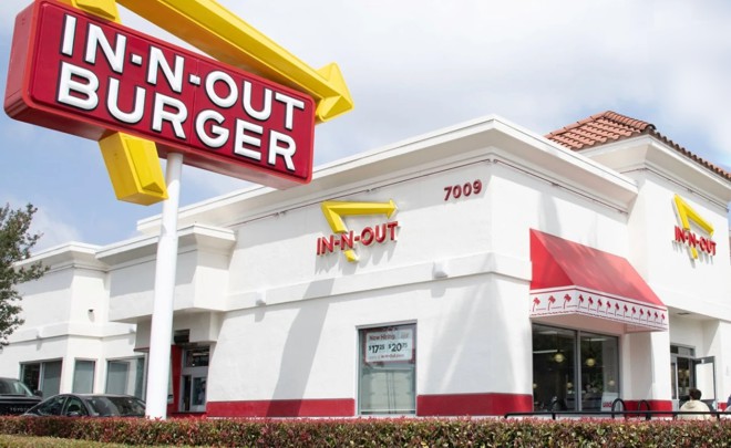 logo restaurante lanchonete in-n-out burger