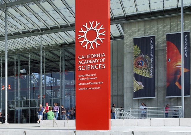 logo vermelho california academy of sciences