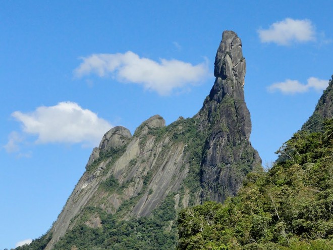 simbolo montanha pico dedo de deus