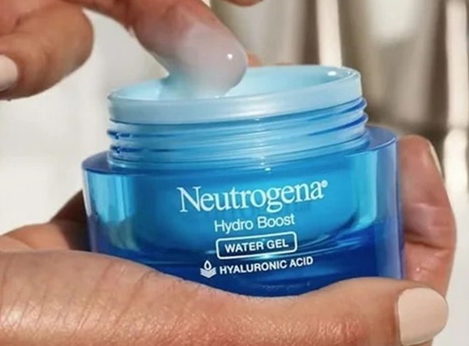 logo neutrogena hidro boost fonte texto tipo times new roman