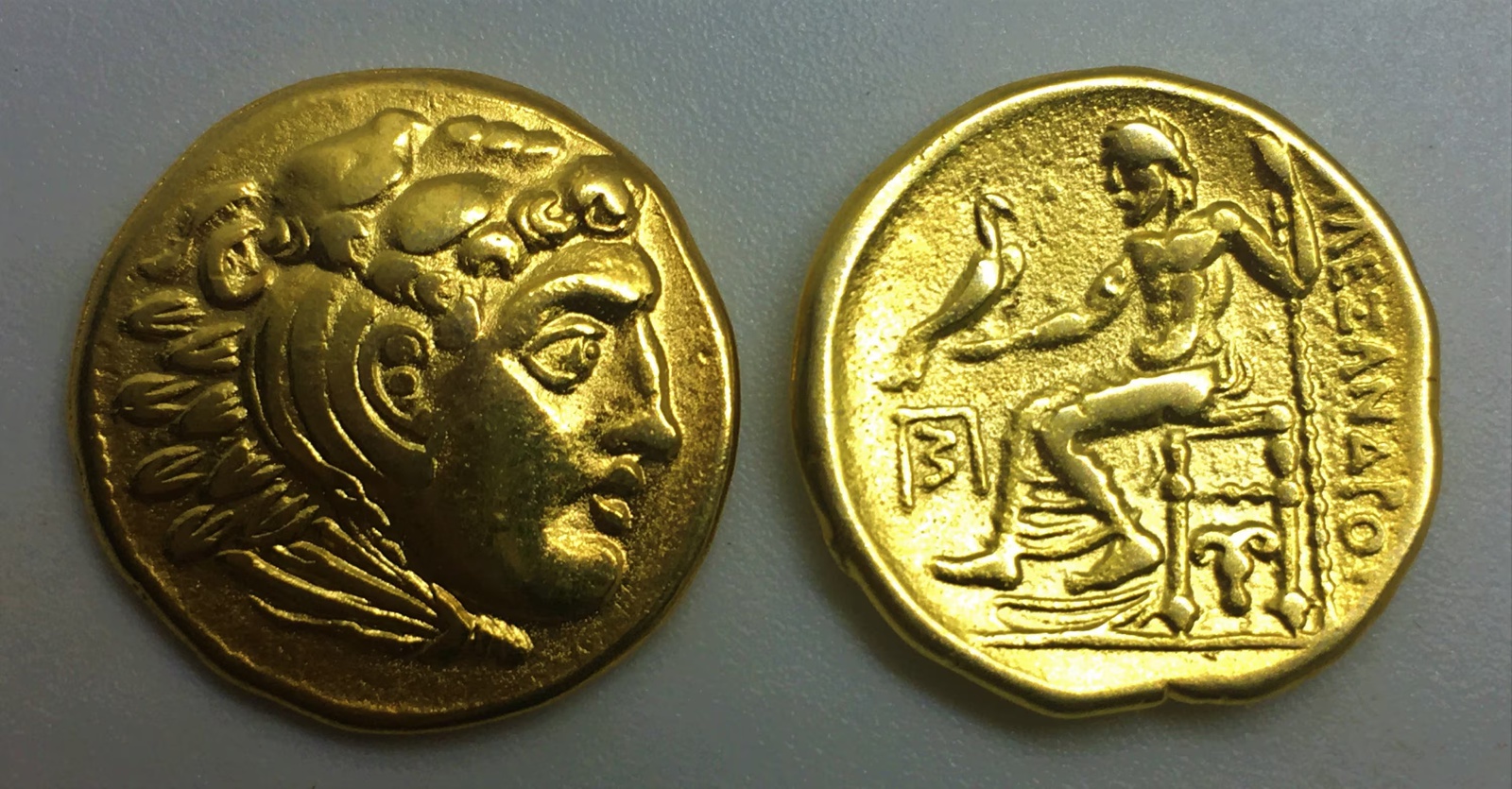 simbolismo histórico e cultural da moeda